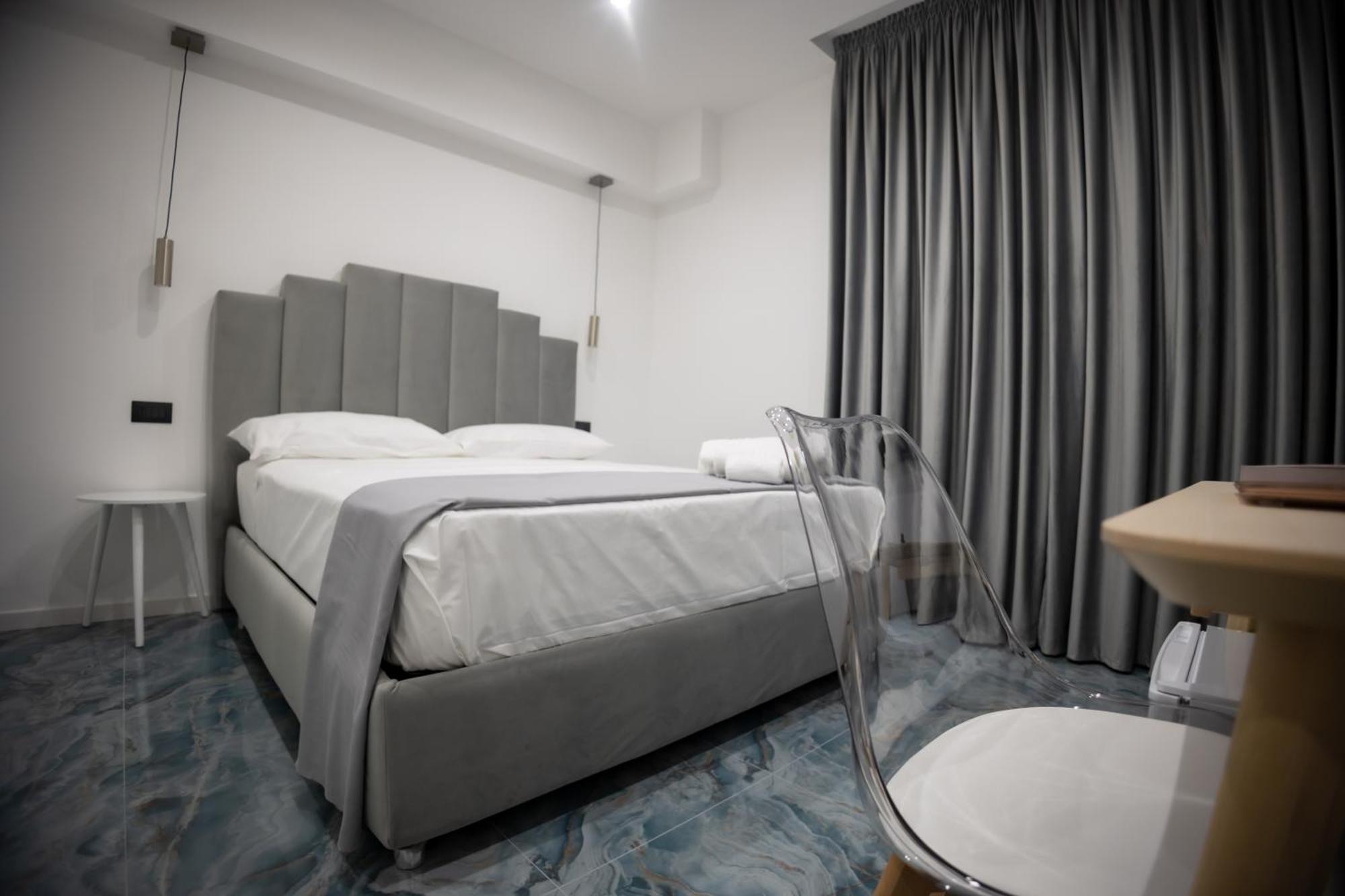 Fp Suite Napoli Eksteriør billede